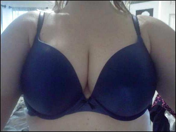 25P Selfies of Big Tit BBW Wife...for CUM?