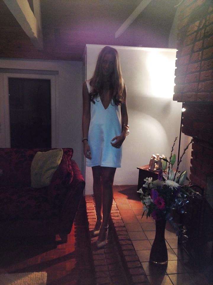 14P Sexy British Teen Vikki