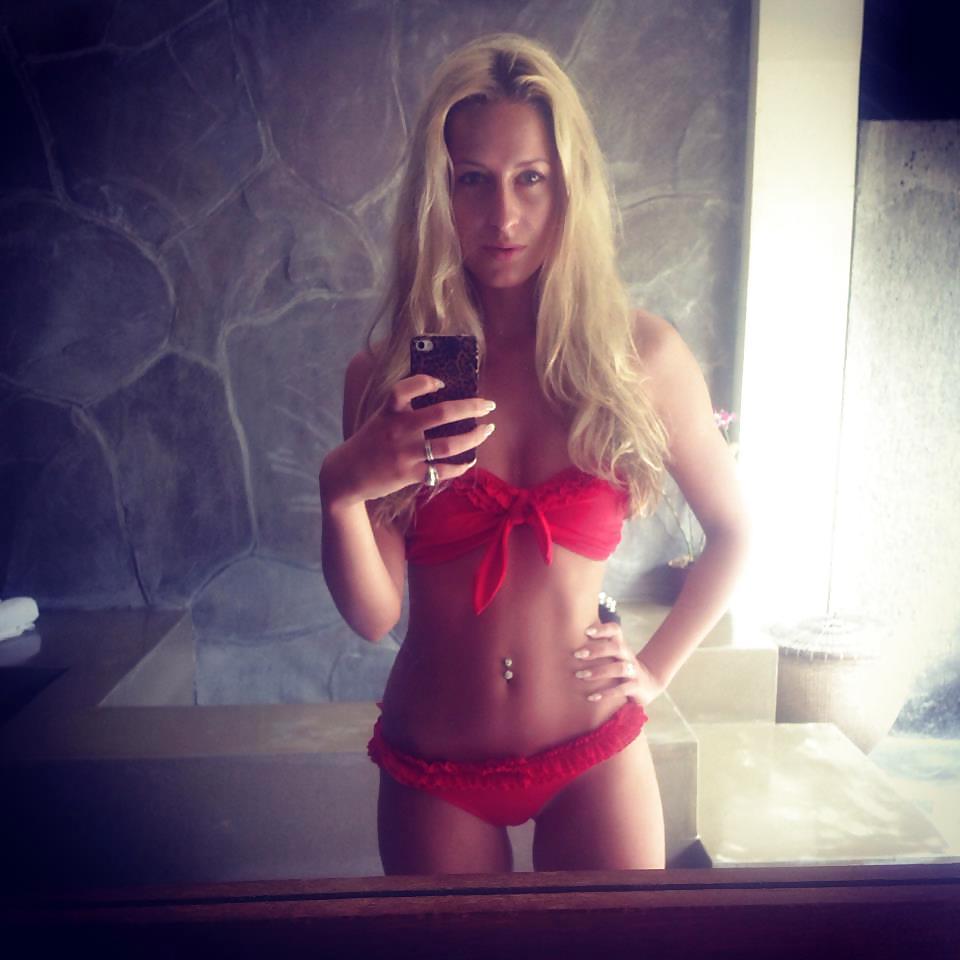 14P Sexy British Teen Vikki