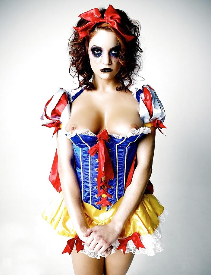 8P Dark Snow White