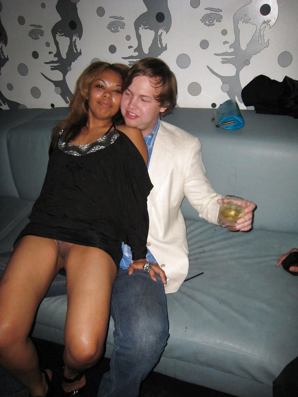 10P TheSandfly Classic Upskirts!