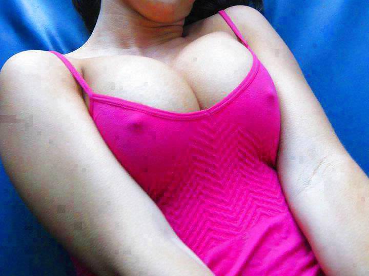25P See thru tops and nipple poke