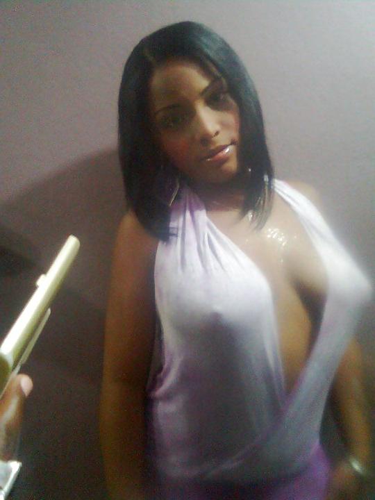 25P See thru tops and nipple poke
