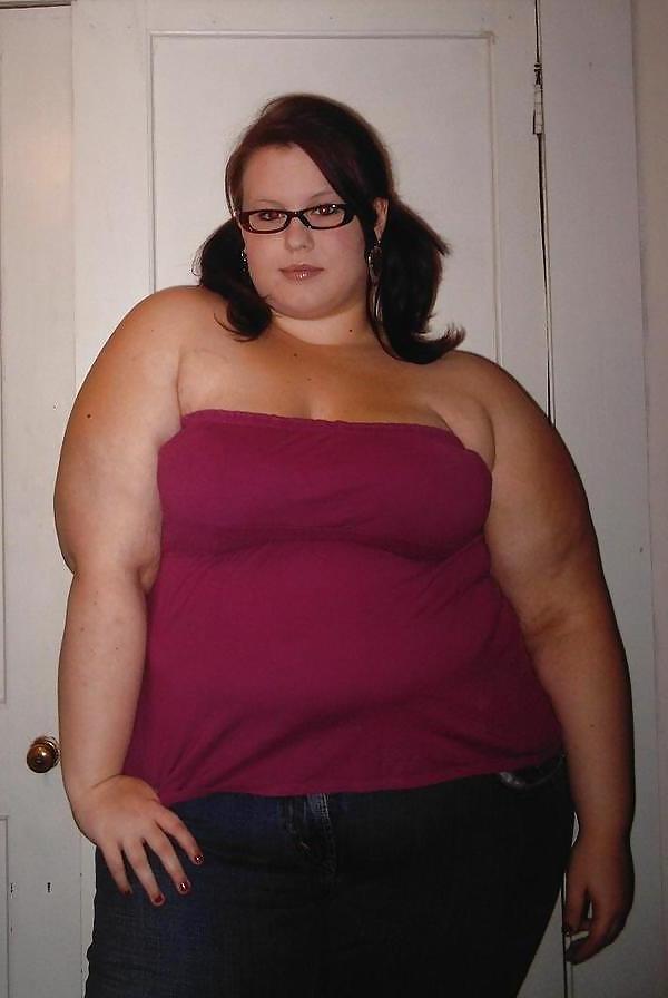 25P KICKASS BBW AMATEUR GALLERY