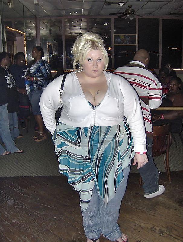 25P KICKASS BBW AMATEUR GALLERY
