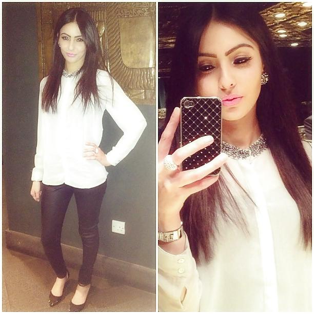 10P Uk british - Indian paki slut for comments