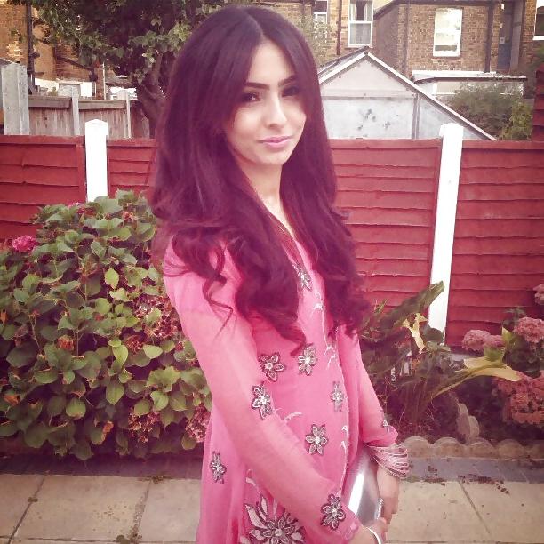 10P Uk british - Indian paki slut for comments