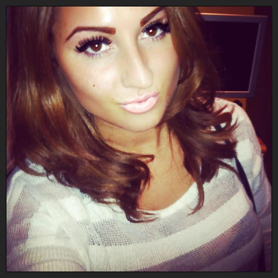 25P Uk british - turkish arab slut
