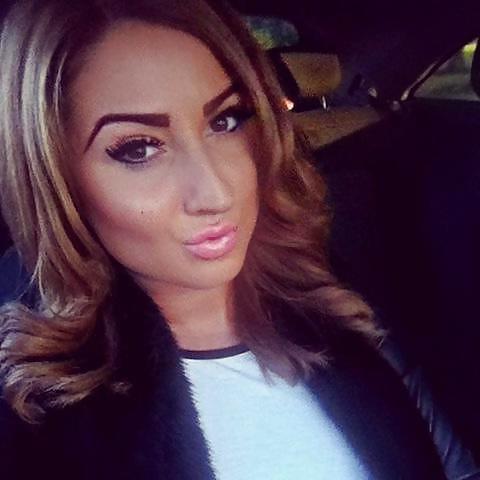 25P Uk british - turkish arab slut