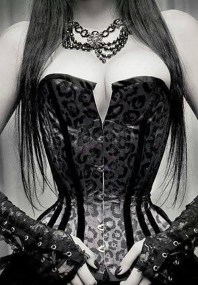 19P Goth slut session 1