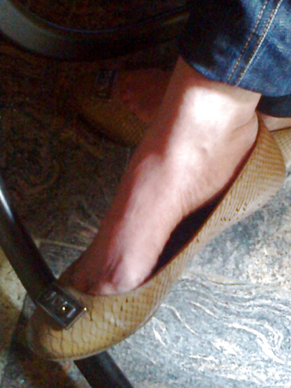 12P Sandals or shoes