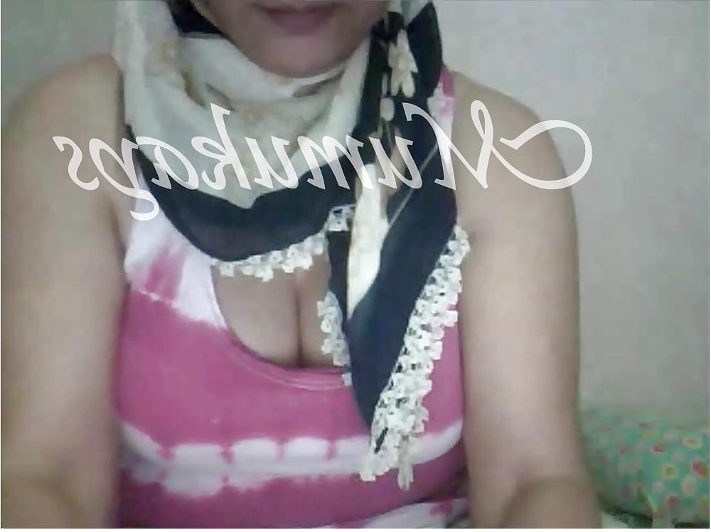 8P Turkish Turbaned Girl On Webcam