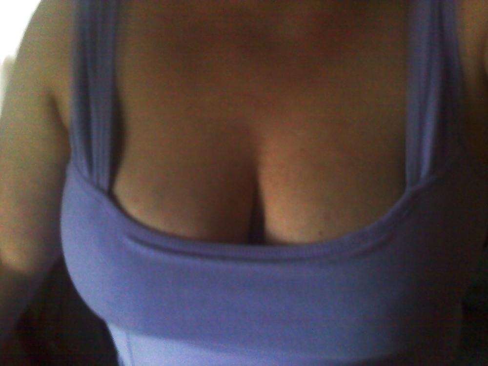 16P Wife lovely cleavage