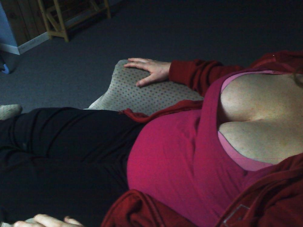 16P Wife lovely cleavage
