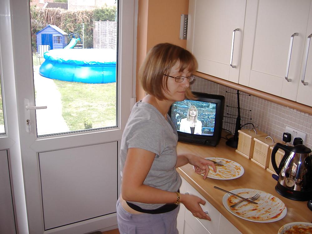 25P Nerdy Exposed Wife