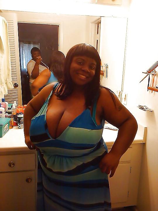 19P Big black boobs clothed