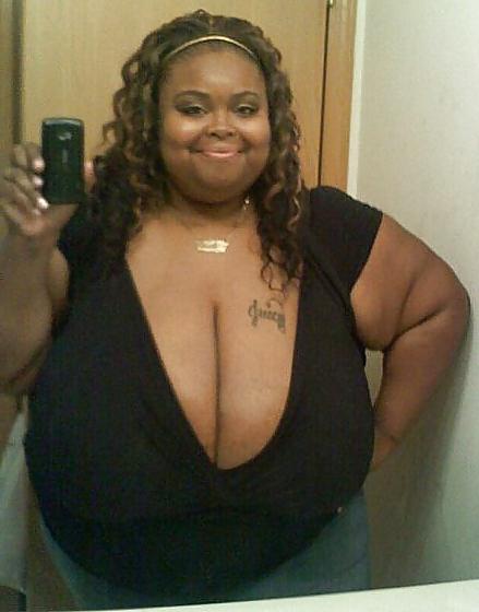 19P Big black boobs clothed