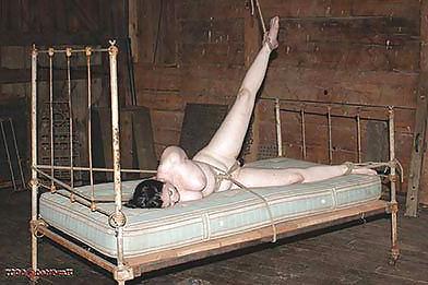 25P BBW Bondage 01