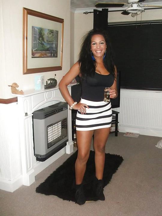 9P British Tara Dee