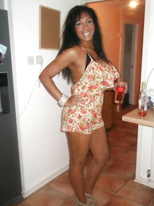 9P British Tara Dee