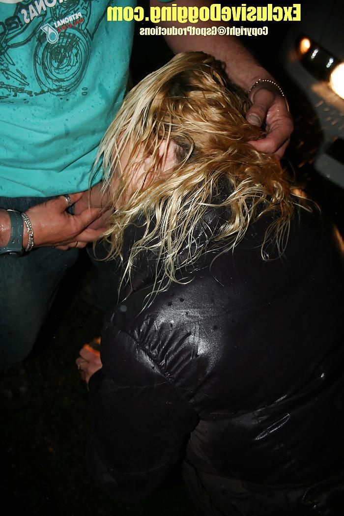 25P SEXY MILF DOGGING STRANGERS LIKE YOU IN PUBLIC