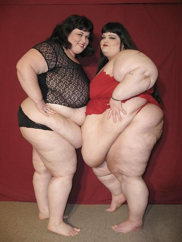 17P KICKASS BBW BELLY MIX