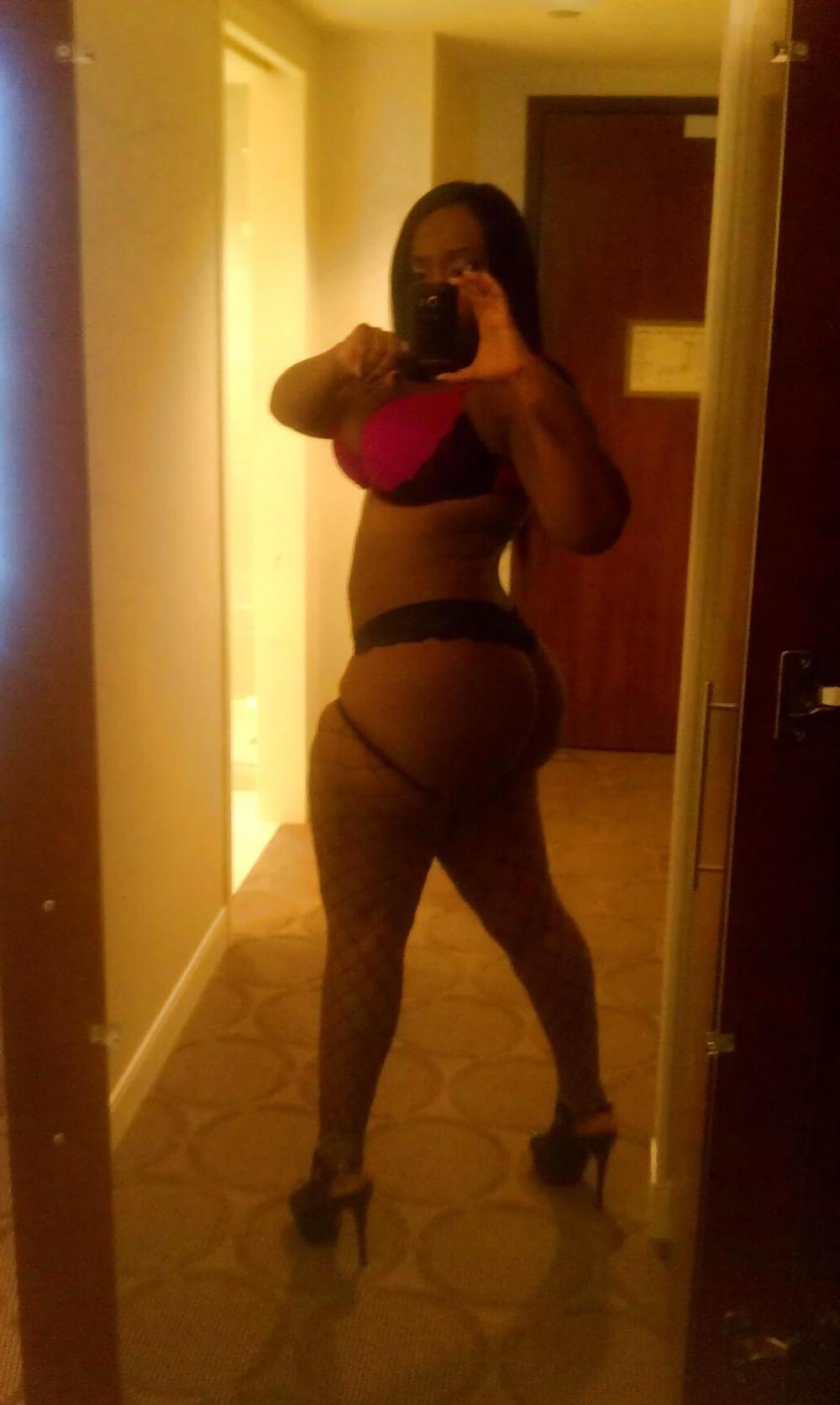 25P Skyy Black TwiTTer Photo'z