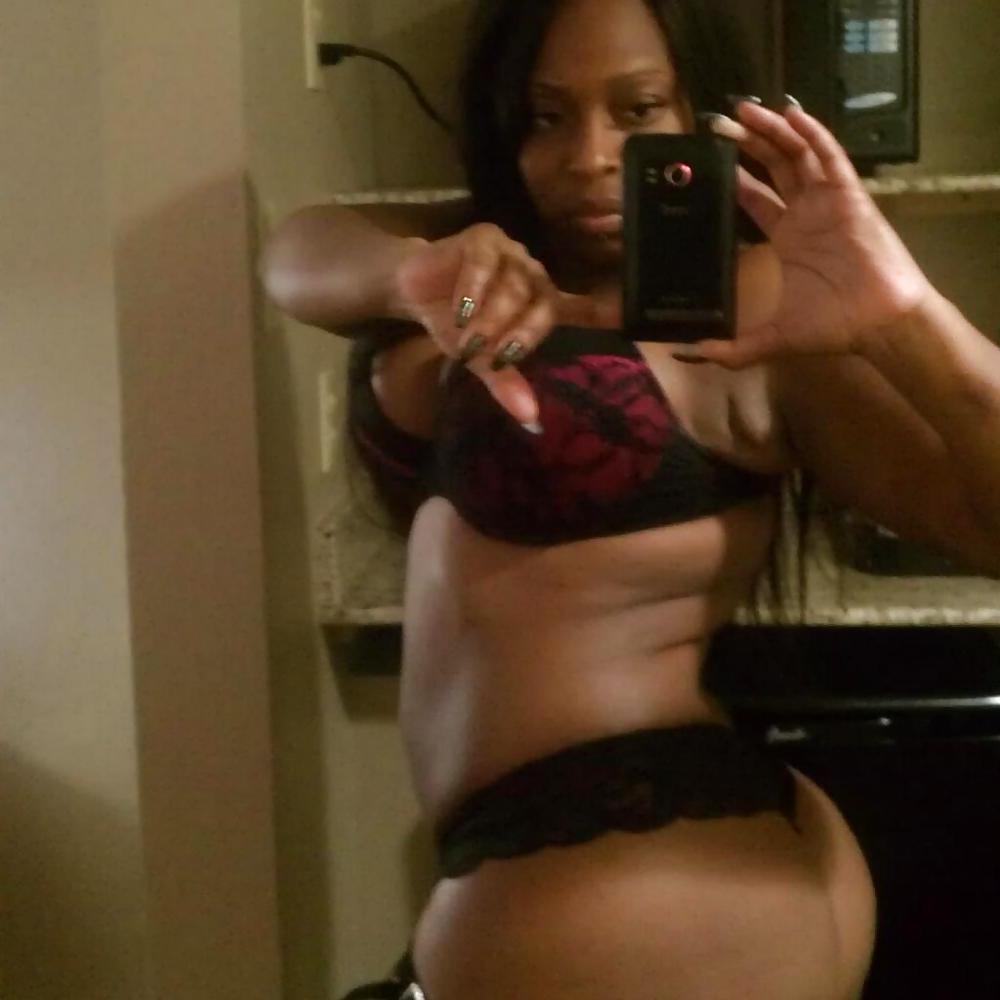 25P Skyy Black TwiTTer Photo'z