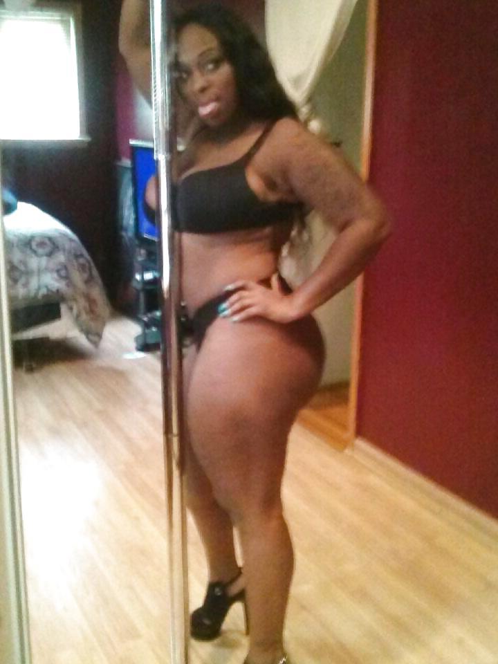 25P Skyy Black TwiTTer Photo'z