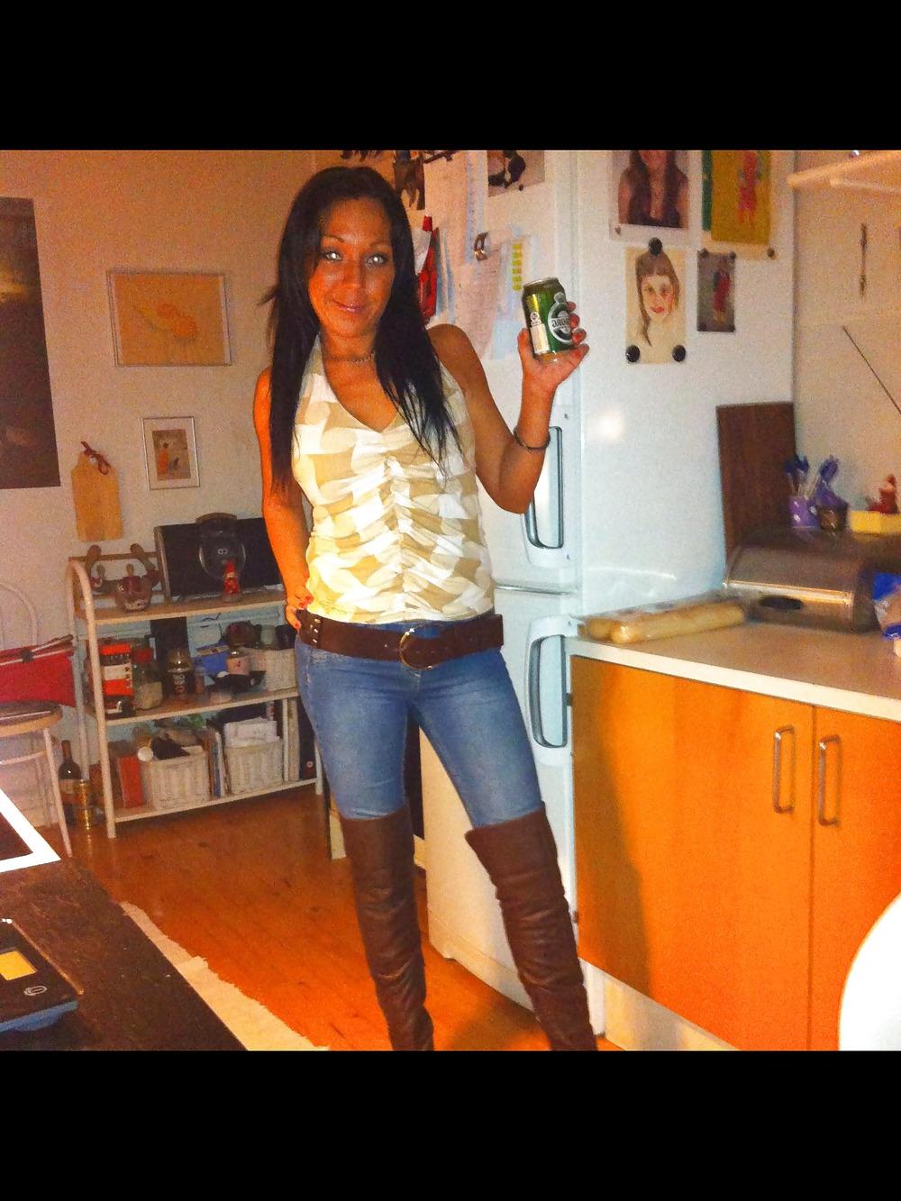 24P Danish Milf
