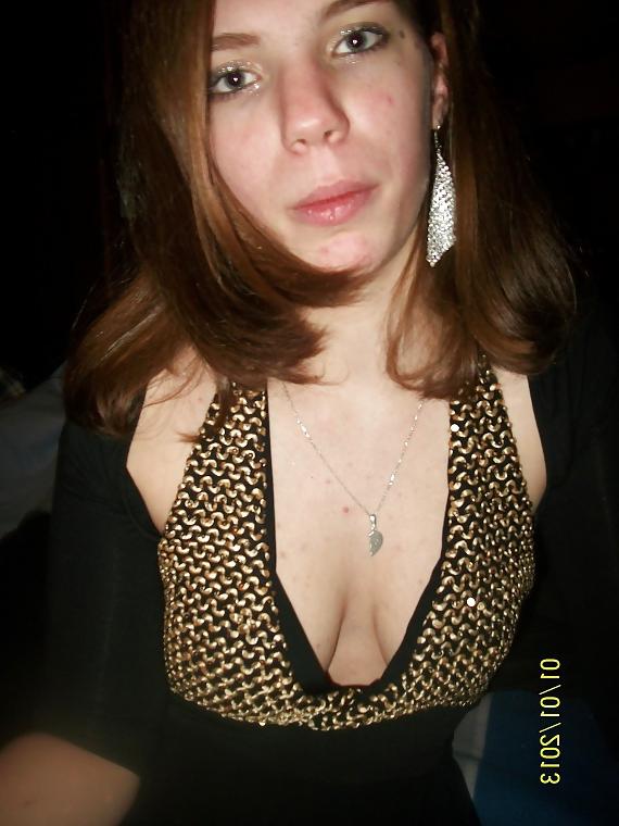 25P Les salopes ( cleavage )