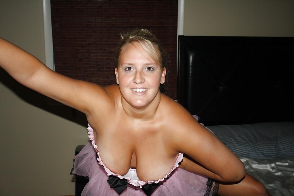 25P Les salopes ( cleavage )
