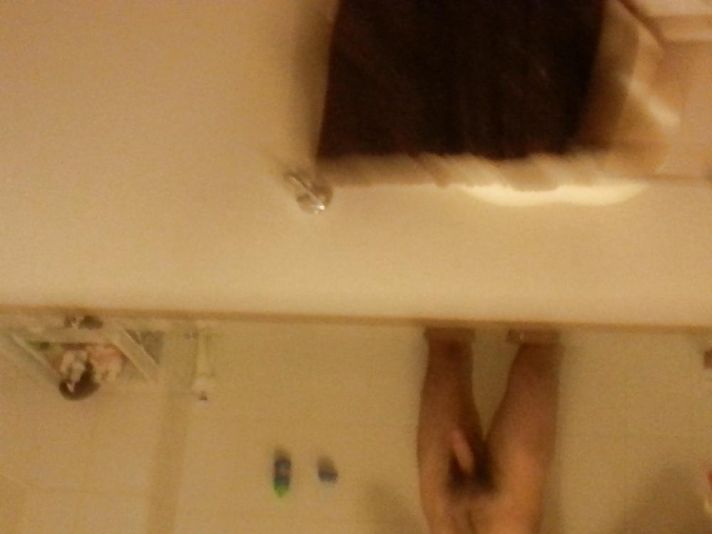 4P Few pics in shower