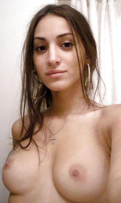 25P GORGEOUS WOMEN WHIT BEAUTIFUL BREAST,S