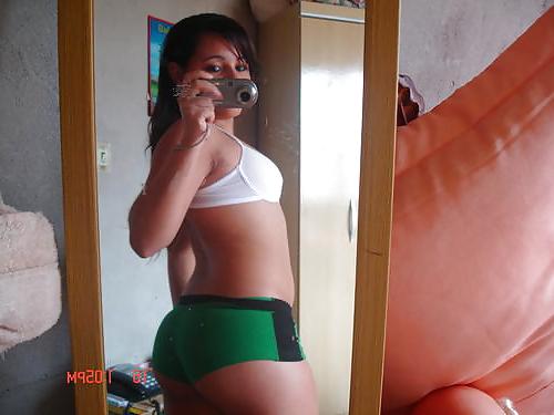 22P Gorgeous latin women