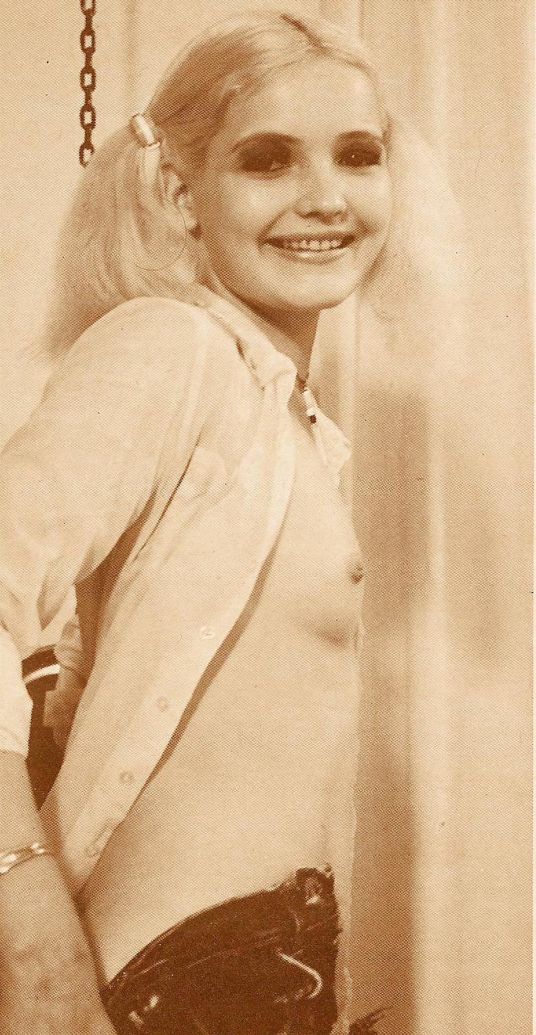 23P Retro Christina