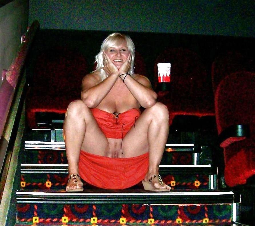 16P Nudes in public No. 4 - N. C. 