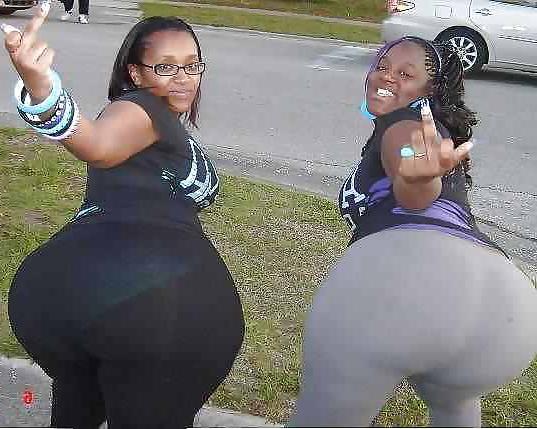 25P Thick black chocolate big booty 2
