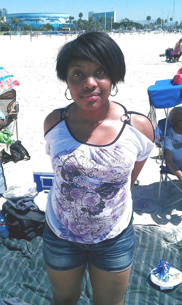25P Black Girl - Former Student - Loves Servicing White Men
