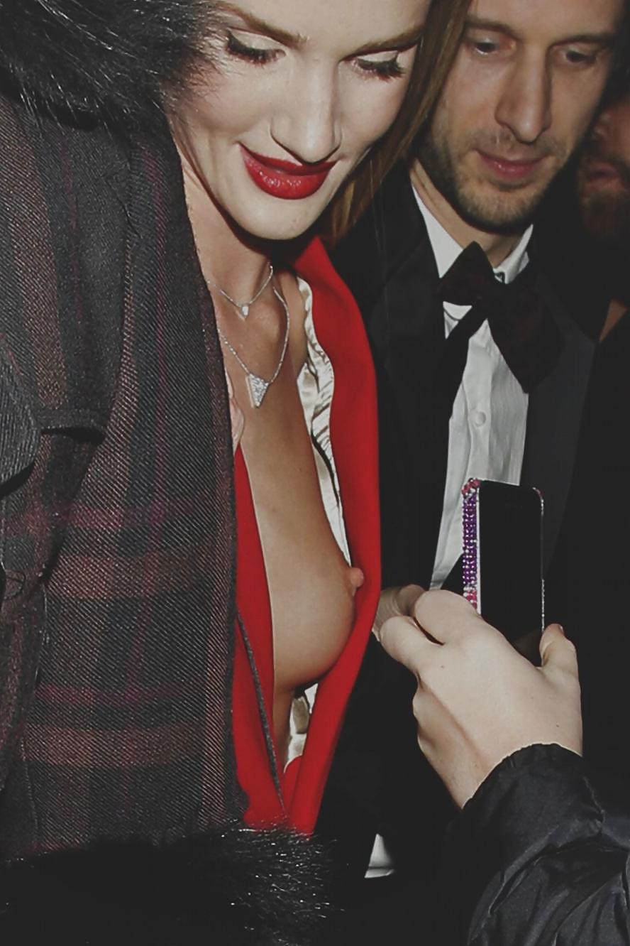 5P Rosie Huntington nip slip