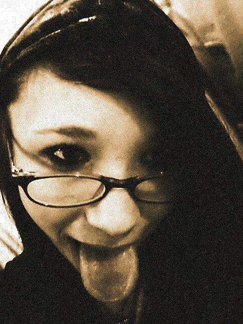 25P Cute nerdy teen