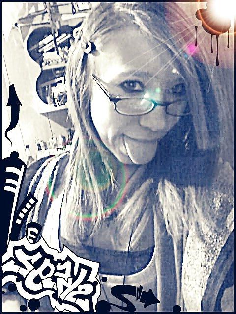 25P Cute nerdy teen