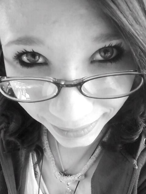 25P Cute nerdy teen