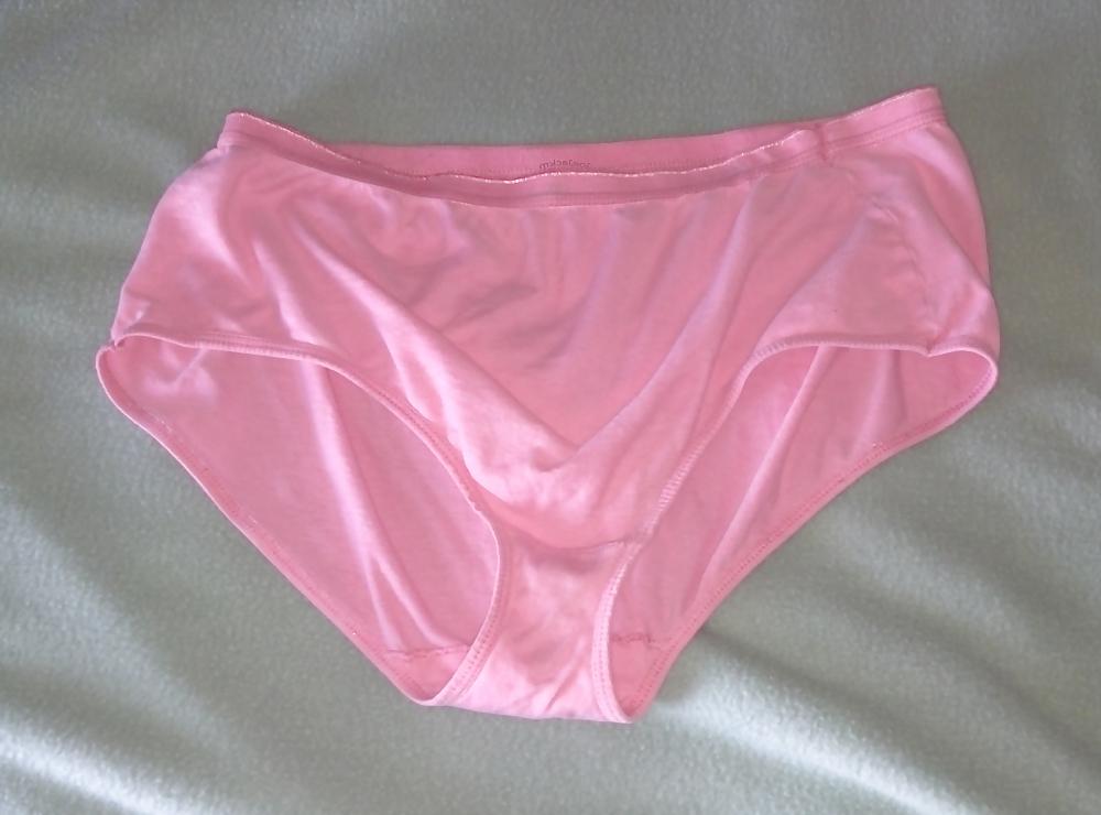 9P Wife's cousin's underwear display