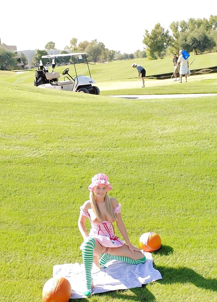 25P Strawberry Shortcake at the golf course 