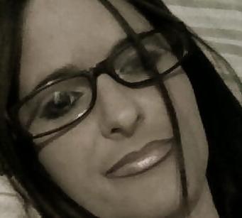 25P VANESSA THE HOE.....my neighbor.