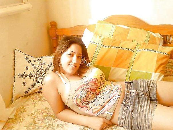21P Arab-Turkish HOT ASS
