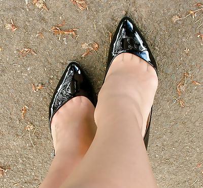 10P Sat night fun tights nylons pantyhose heels granny bbw 