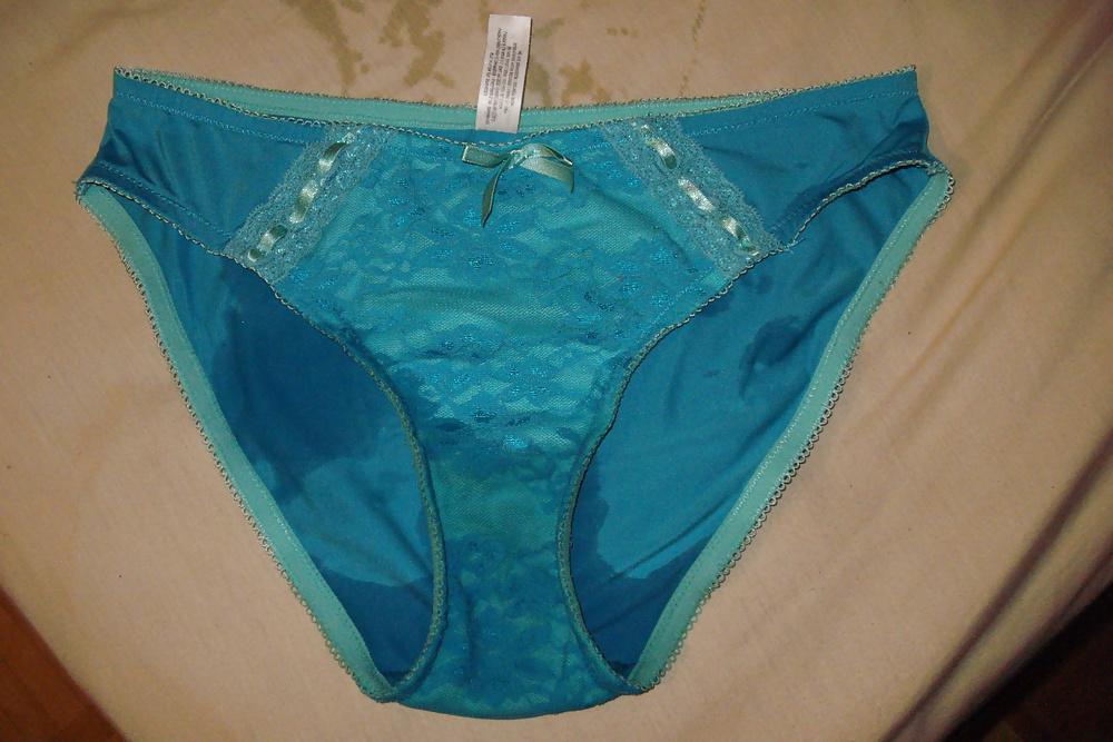 25P Ejaculation ds petites culottes voisine 4