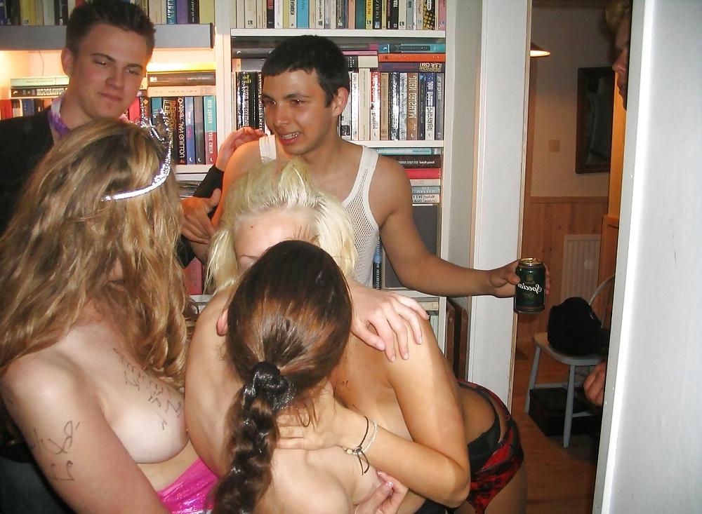 12P Party Girls Kissing Each Other & Licking Nipples